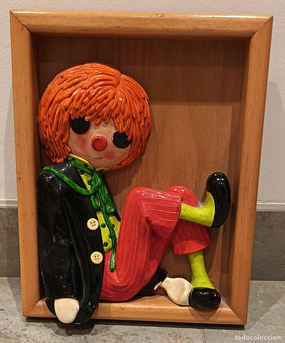 Coleccionismo: Cuadro infantil. Figura de ceramica policromada, de los a&ntilde;os 60/70.