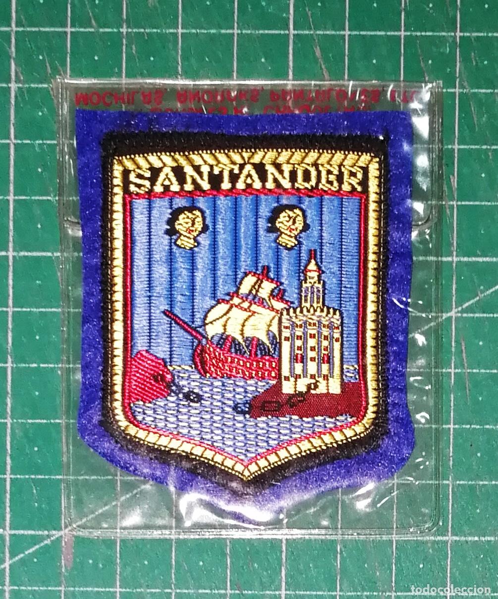Coleccionismo: PARCHE. TELA. FIELTRO. ESCUDO SANTANDER. - ESCUDOS CALIDAD TEXTIL. - 8x6 cm aprox.