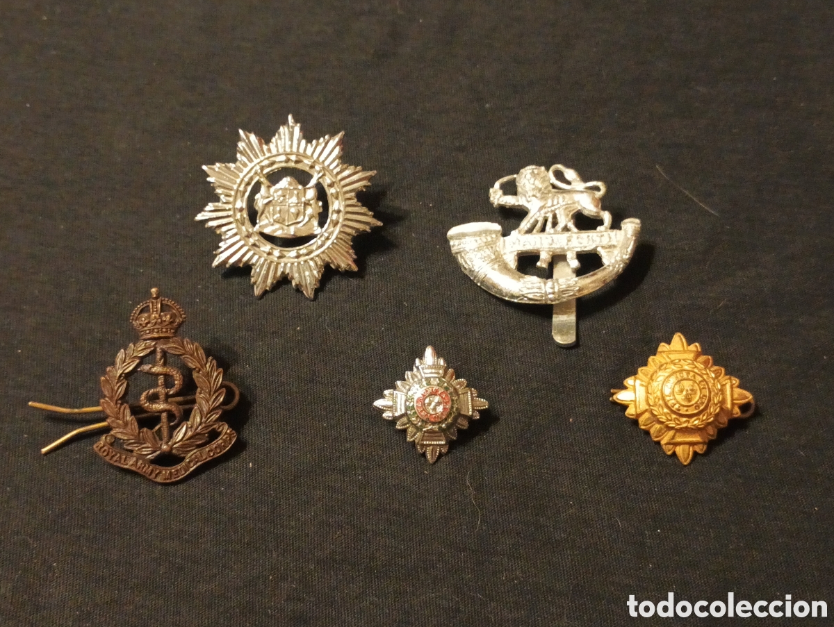 Coleccionismo: Lote insignia militares uniformes 2 guerra mundial lote 1