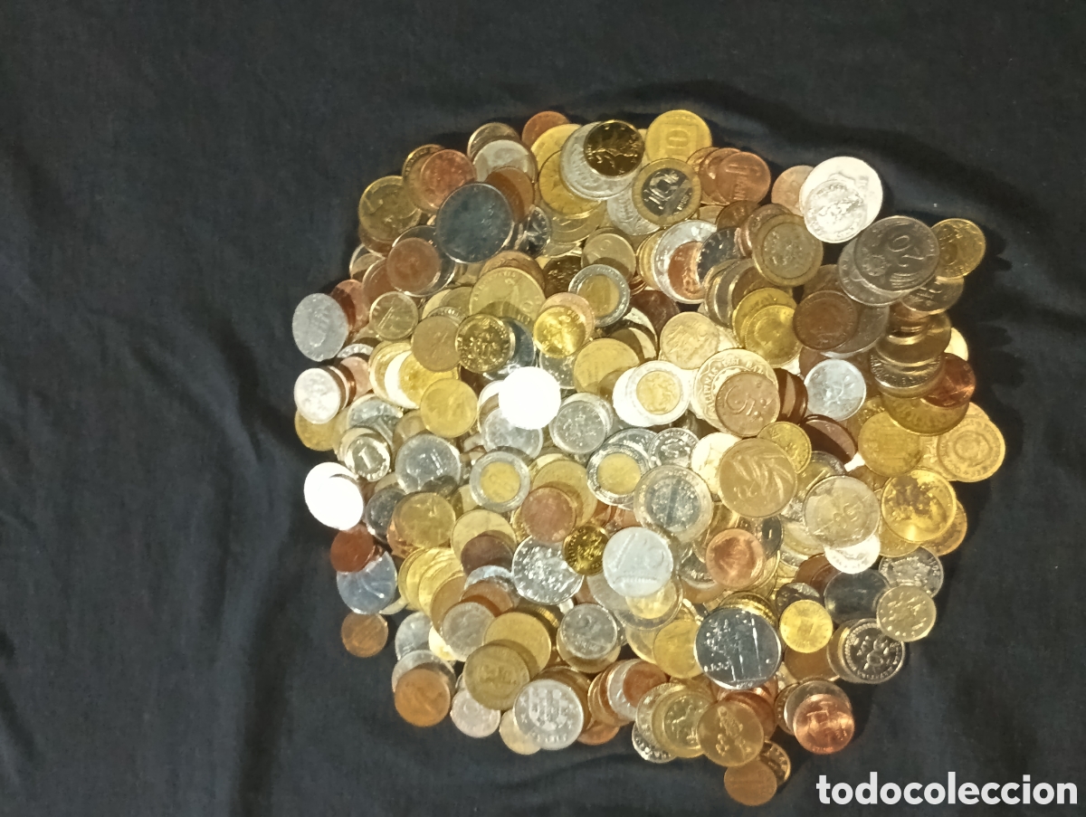 Coleccionismo: Lote 1600 gramos 1,6kg monedas del mundo lote 6