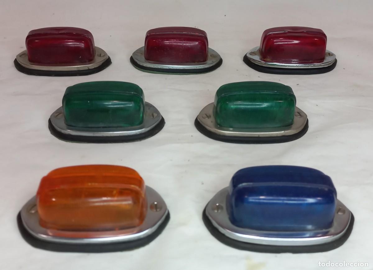 Coleccionismo: ANTIGUOS PILOTOS DE COLORES CON BOMBILLA INTERIOR PARA ATRACCIONES DE FERIA