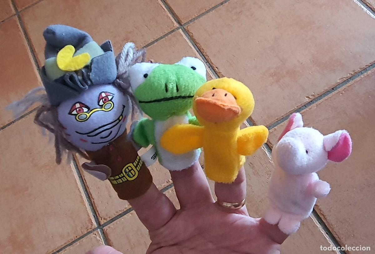Coleccionismo: Lote 4 Marionetas de Dedo de Peluche (Bruja, Rana, Pato y Elefante)