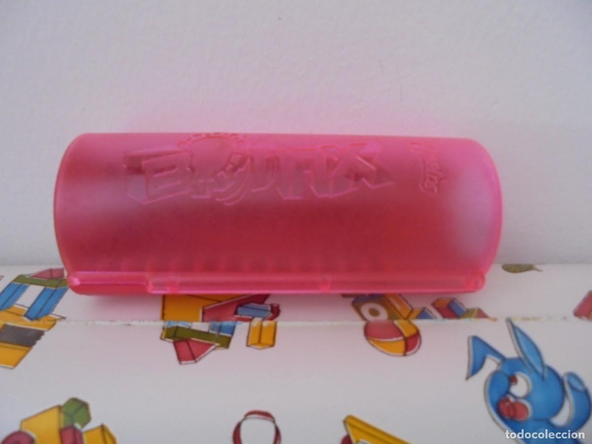Coleccionismo: PORTATAZOS BOINX POK&Eacute;MON CHEETOS. PORTA TAZOS ROJO. LE FALTA EL MOSQUET&Oacute;N. VAC&Iacute;O