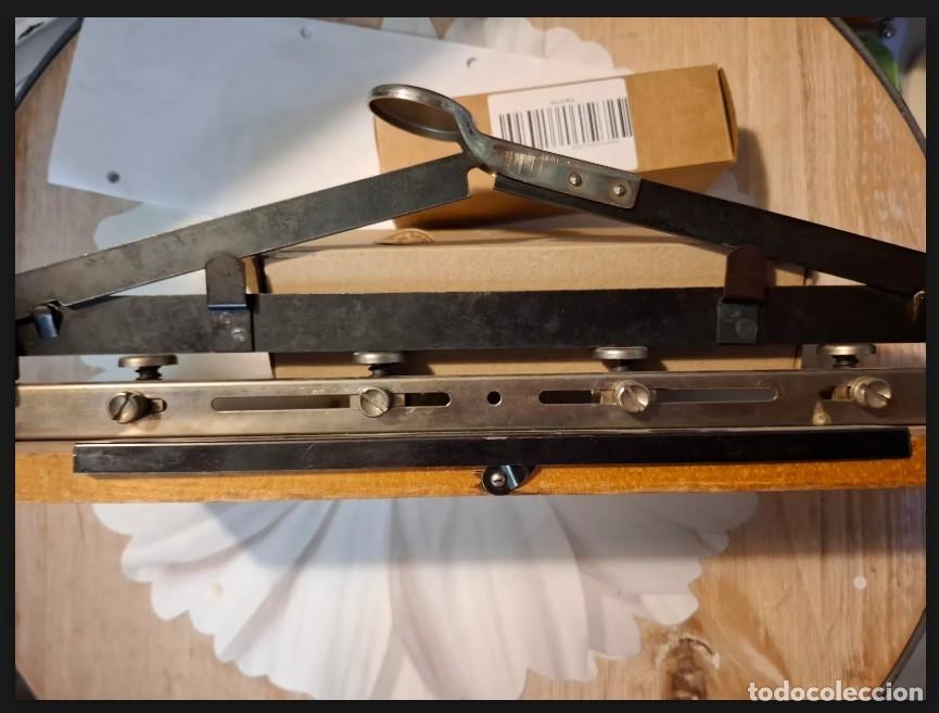 Coleccionismo: PERFORADORA VINTAGE ANTIGUEDAD