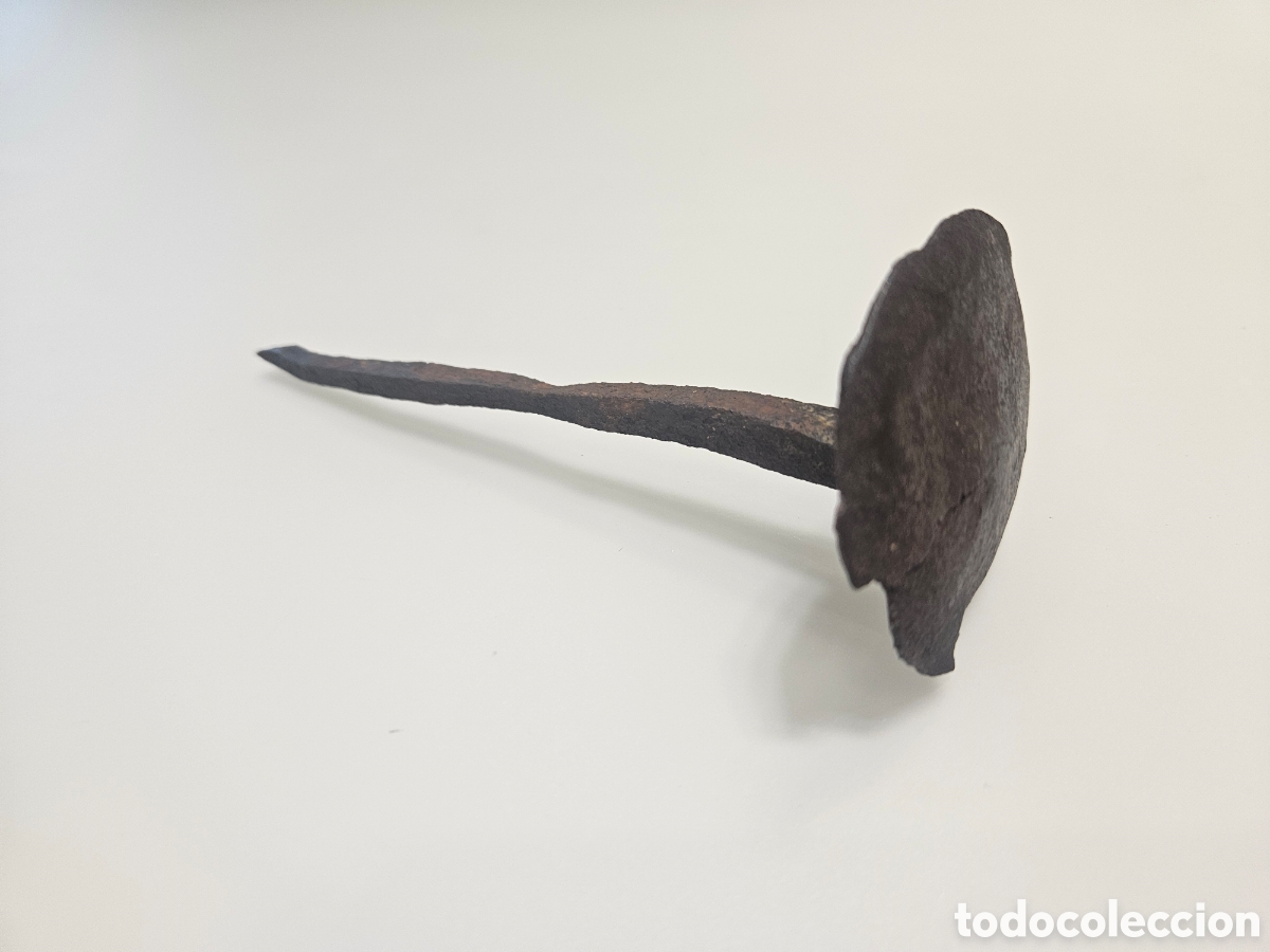 Coleccionismo: ANTIGUO CLAVO HIERRO FORJADO