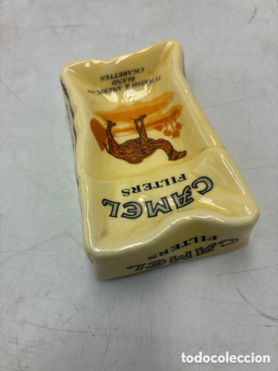 Coleccionismo: Cenicero con forma de cajetilla CAMEL. - Foto 4