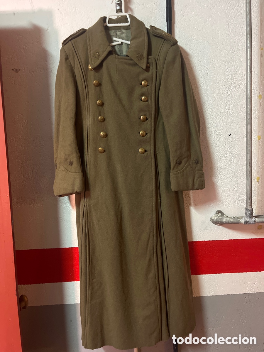 Coleccionismo: CAPOTE MILITAR ESPA&Ntilde;OL ANTIGUO DE OFICIAL &ndash; R. SANTOS SALAMANCA - BORDADOS Y BOTONES ORIGINALES