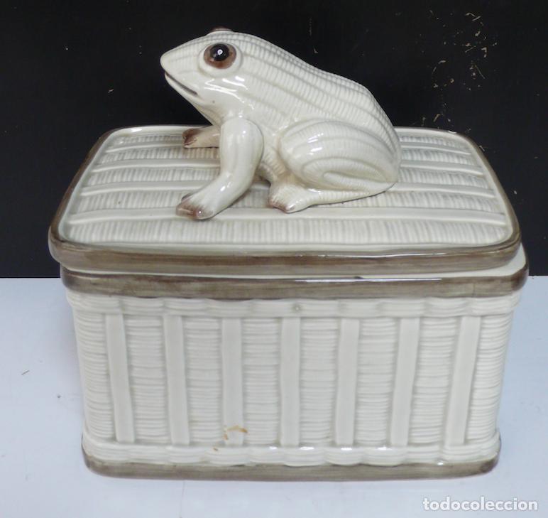 Coleccionismo: CAJA DE BARATIJAS DE CERAMICA