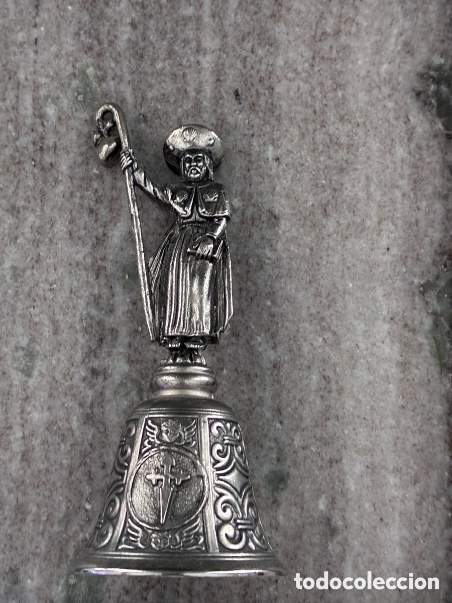 Coleccionismo: Campana de mesa de metal / peltre &ndash; Santiago Peregrino (Camino de Santiago)