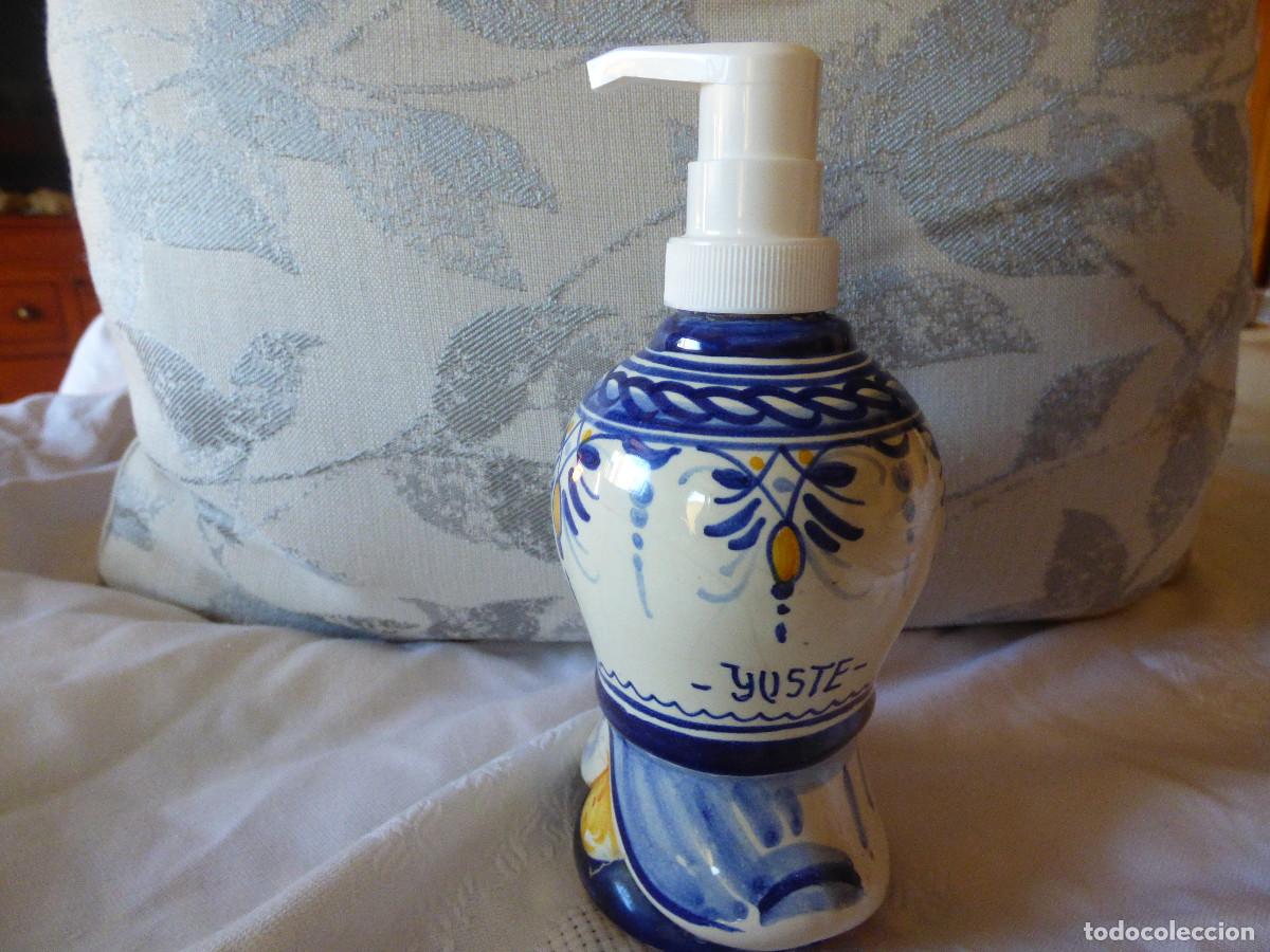 Coleccionismo: Dosificador jabon ba&ntilde;o.Ceramica,Yuste.