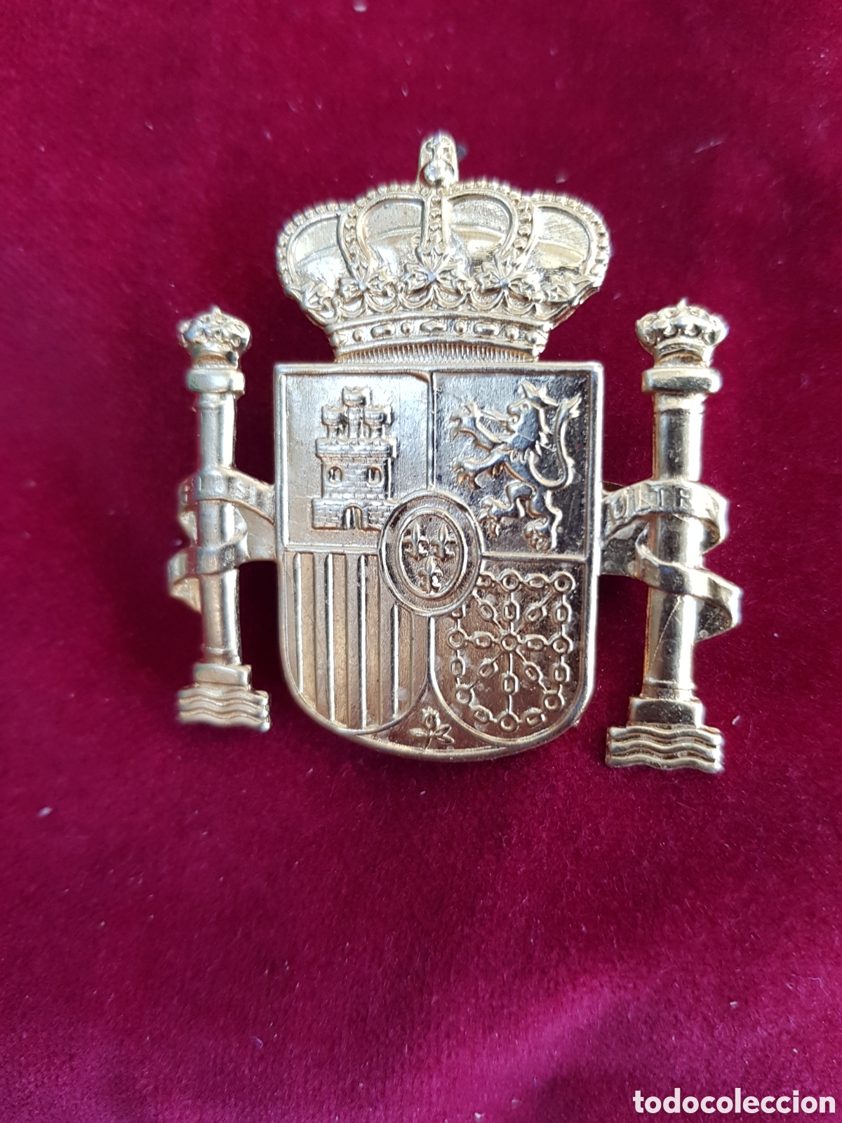 Coleccionismo: PLACA ESCUDO DE LA CASA REAL
