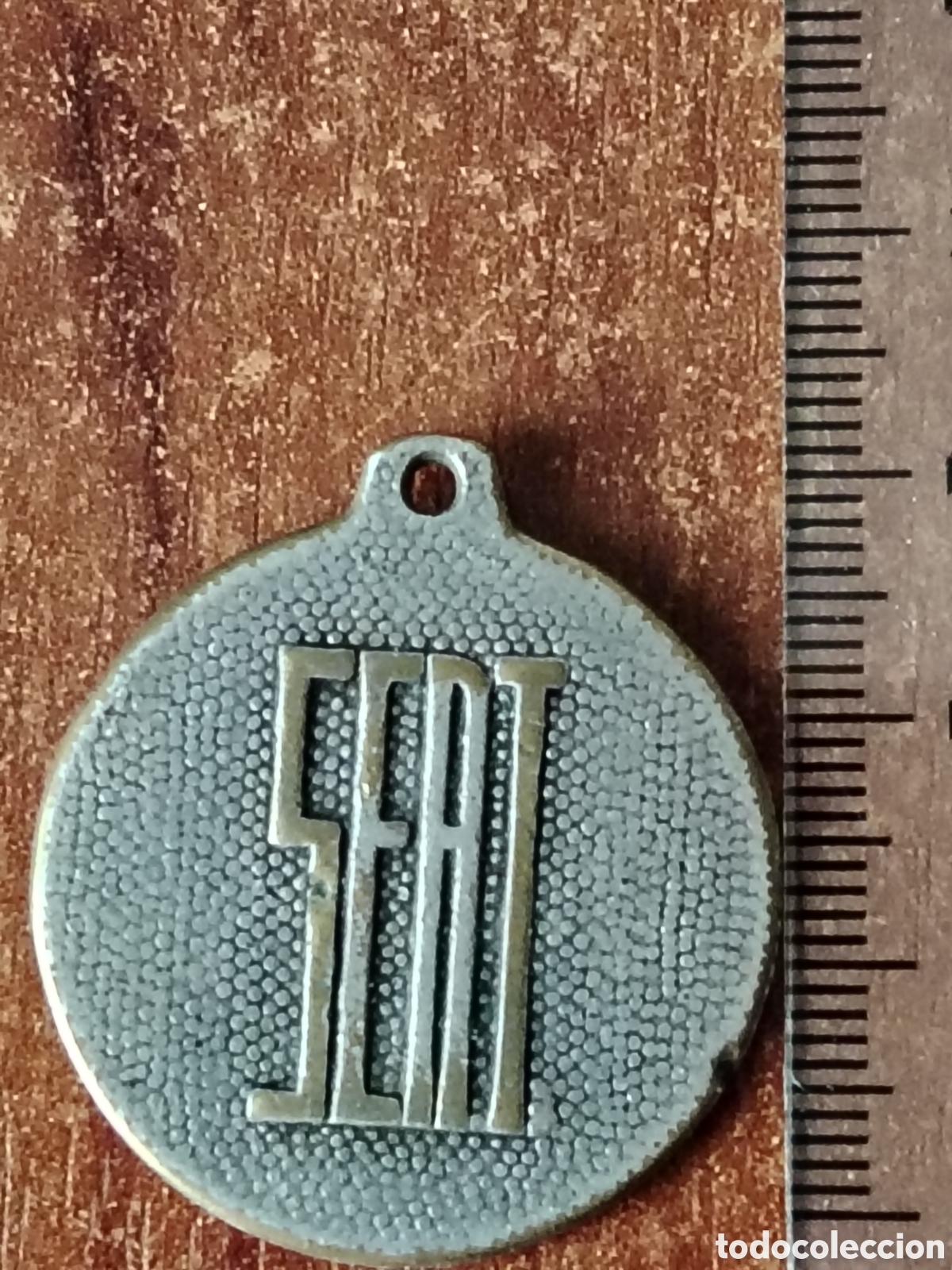 Coleccionismo: Medalla antigua Seat (San Crist&oacute;bal)