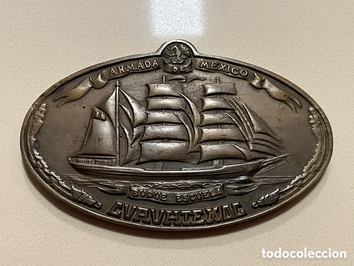 Coleccionismo: Antigua placa , chapa de bronce Astilleros y Talleres Celaya . Armada M&eacute;xico . Cuauht&eacute;moc.