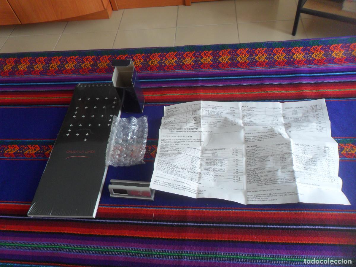 Coleccionismo: 2 ITEM MERCHANDISING SEAT SIN USO, MINI RELOJ Y BLOCK DE NOTAS PRECINTADO AUTO EMOCI&Oacute;N. 2006.