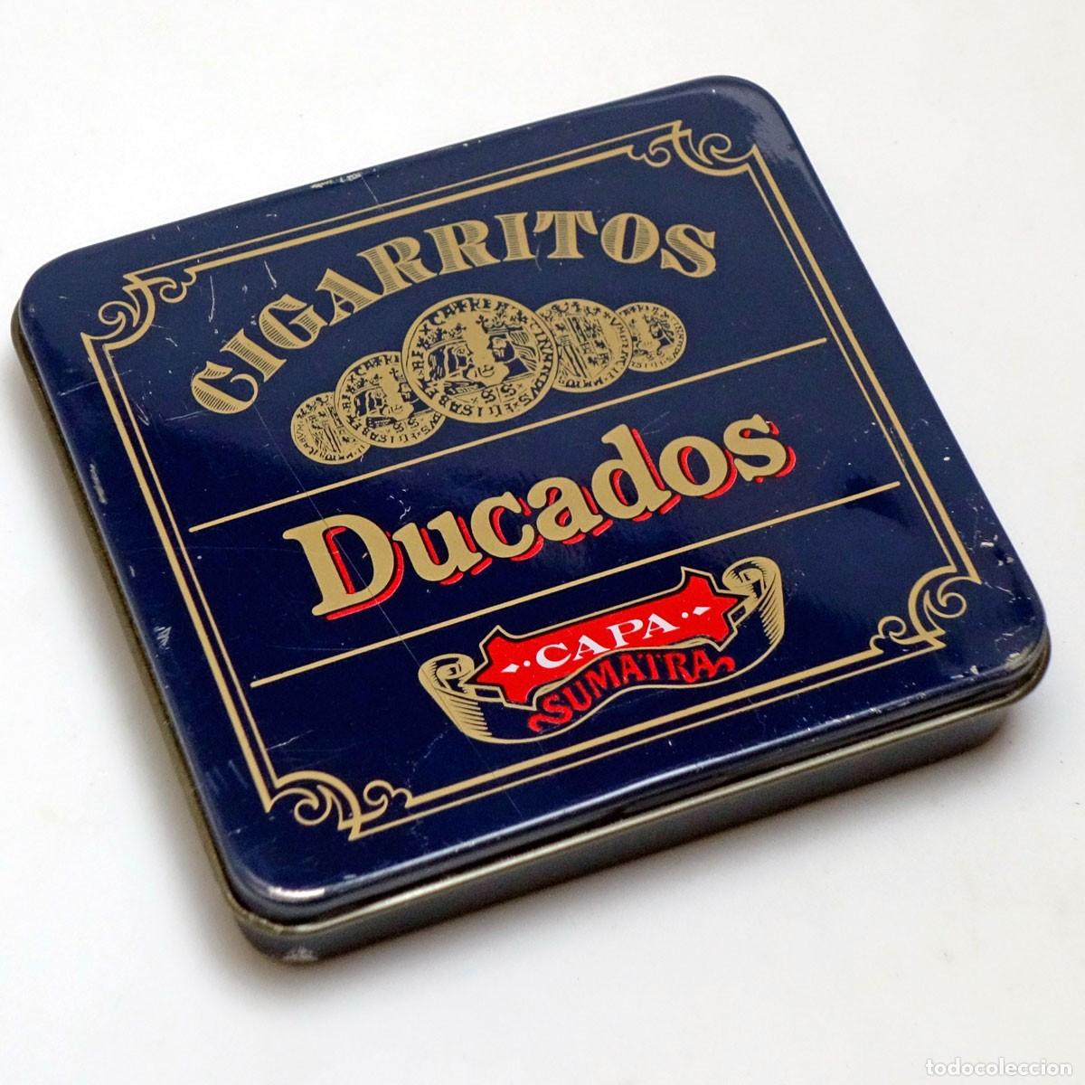 Coleccionismo: ANTIGUA CAJA HOJALATA LITOGRAFIADA CIGARRITOS DUCADOS