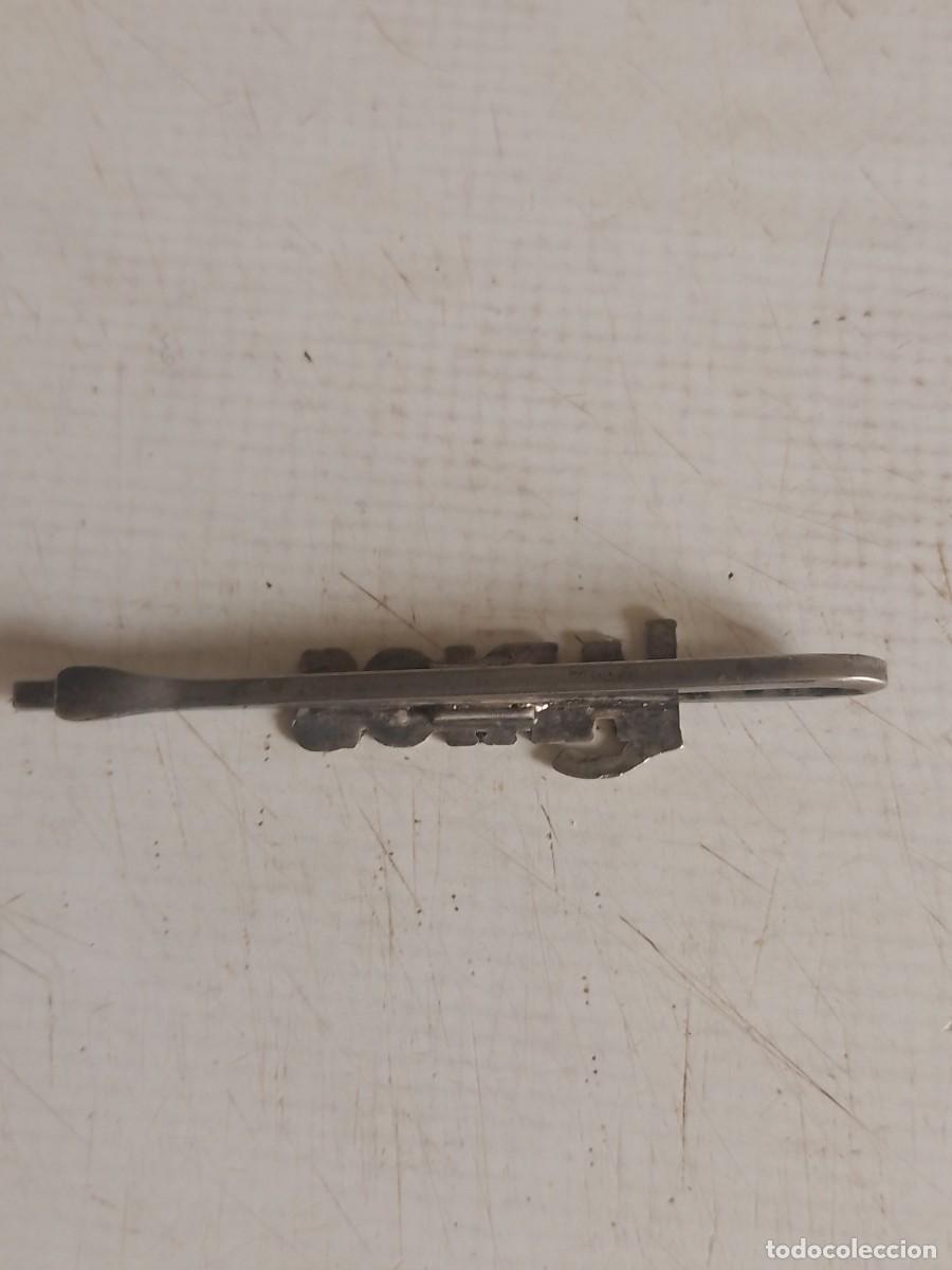 Coleccionismo: PISACORBATAS PROMOCI&Oacute;N LARIOS - Foto 2