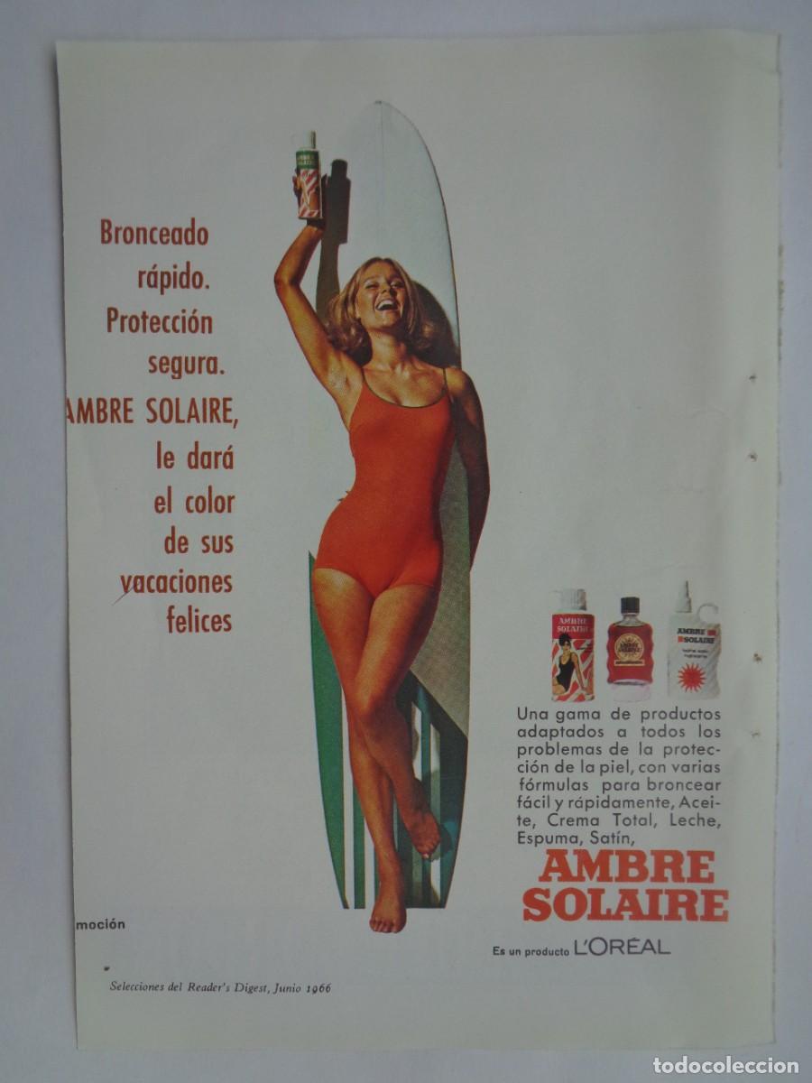 Coleccionismo: HOJA DE REVISTA CON ANUNCIO DE BRONCEADOR AMBRE SOLAIRE . A&Ntilde;OS 60 CON CHICA Y TABLA SURF