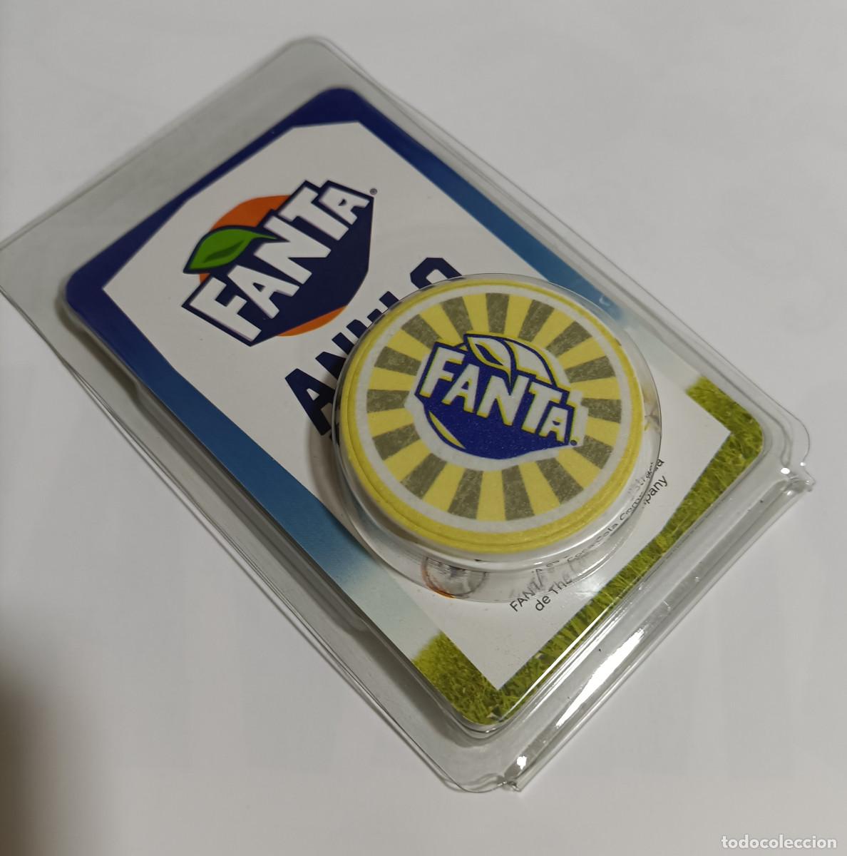 Coleccionismo: ANILLO SELFIE FANTA COCA-COLA SUJETAR EL MOVIL promocional publicitario blister promo selfi