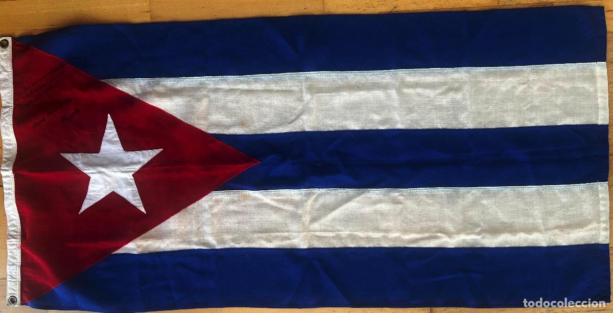 Coleccionismo: Bandera Cubana Dedicada y Firmada Por Fidel Castro +COA