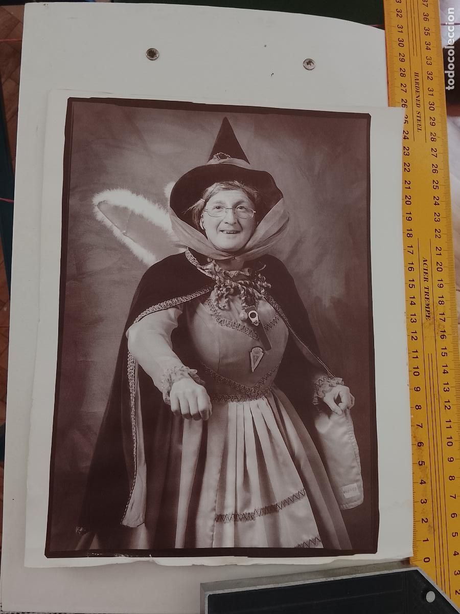 Coleccionismo: lamina fotografica cadiz carnaval . disfraz personaje del carnaval , medidas en foto