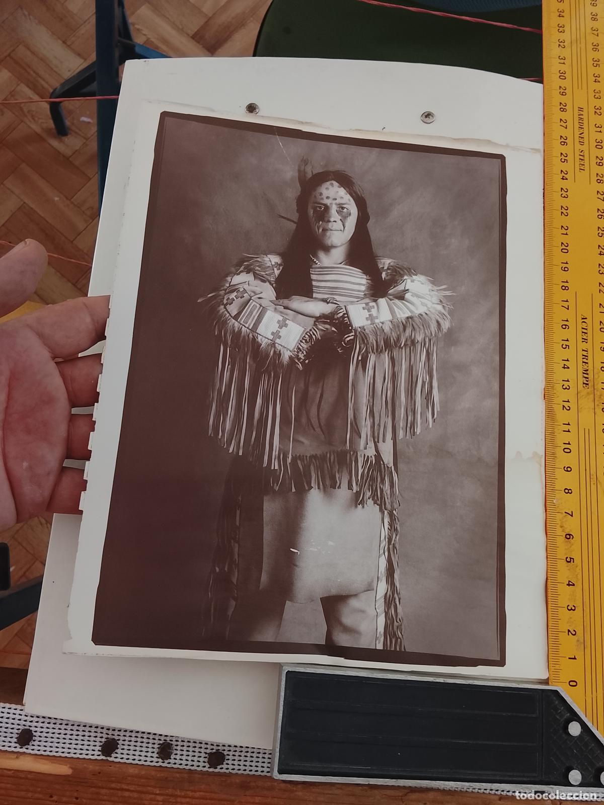 Coleccionismo: lamina fotografica cadiz carnaval . disfraz personaje del carnaval , medidas en foto