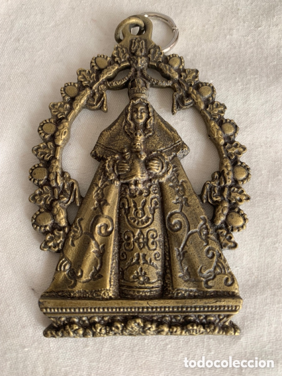 Coleccionismo: Medalla Hermandad Nuestra Se&ntilde;ora del Rosario de Layos (Toledo) &ndash; Virgen con Ni&ntilde;o