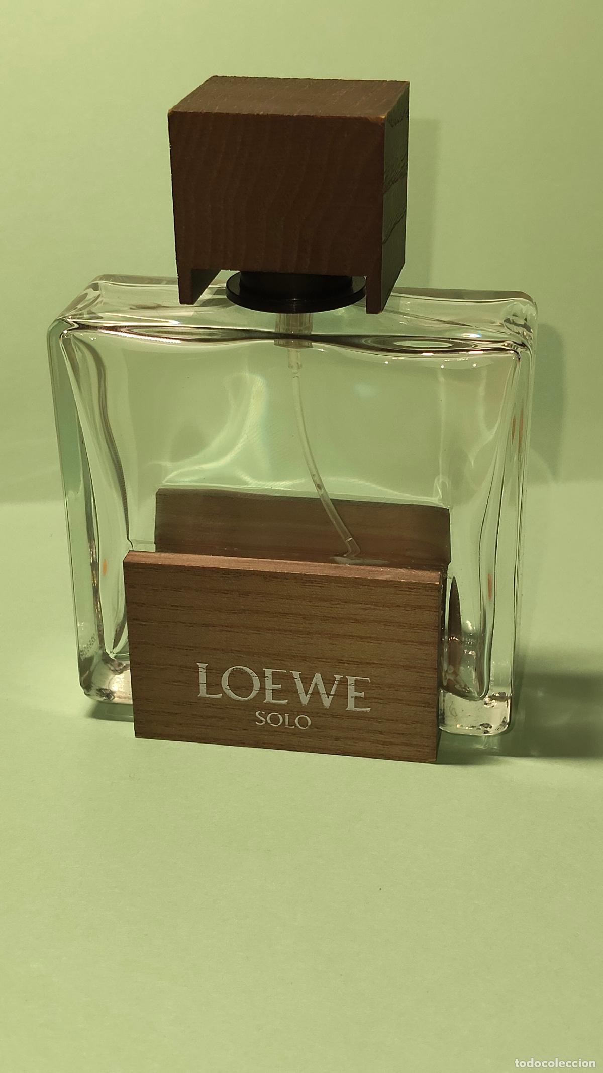 Coleccionismo: FRASCO DE PERFUME LOEWE SOLO CEDRO. 100 ml. VACIO. DECORACION. No rellenable. Madrid - Espa&ntilde;a.