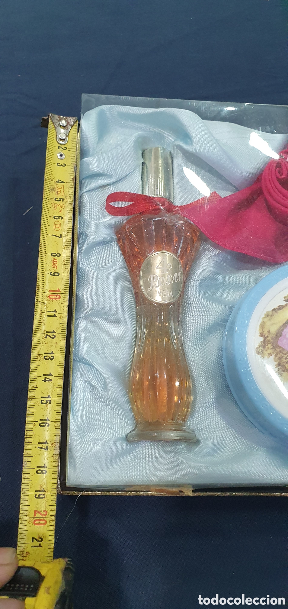 Coleccionismo: Perfume 4 rosas. Vera. (L134) - Foto 2