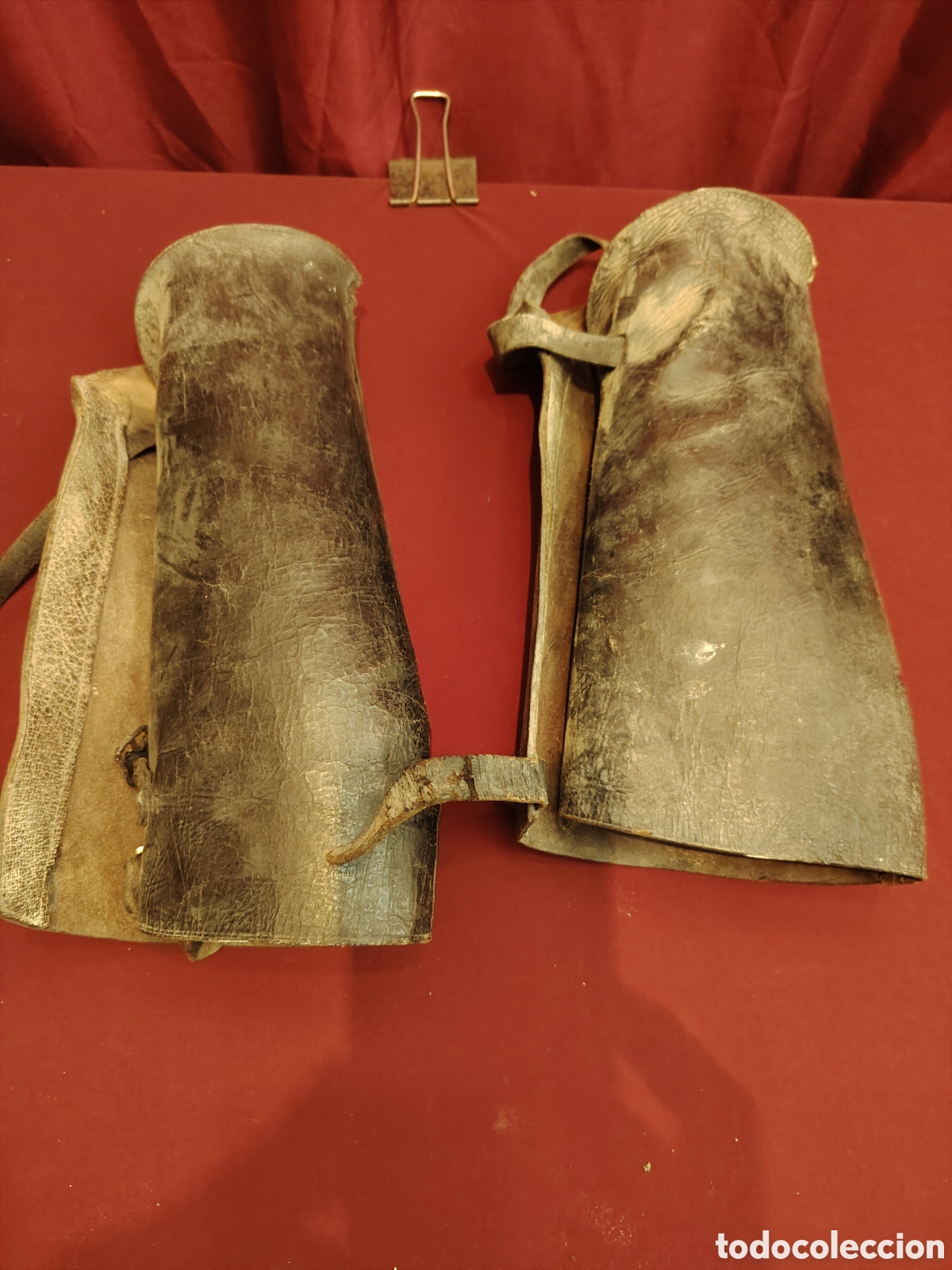 Coleccionismo: Conjunto de polainas de cuero