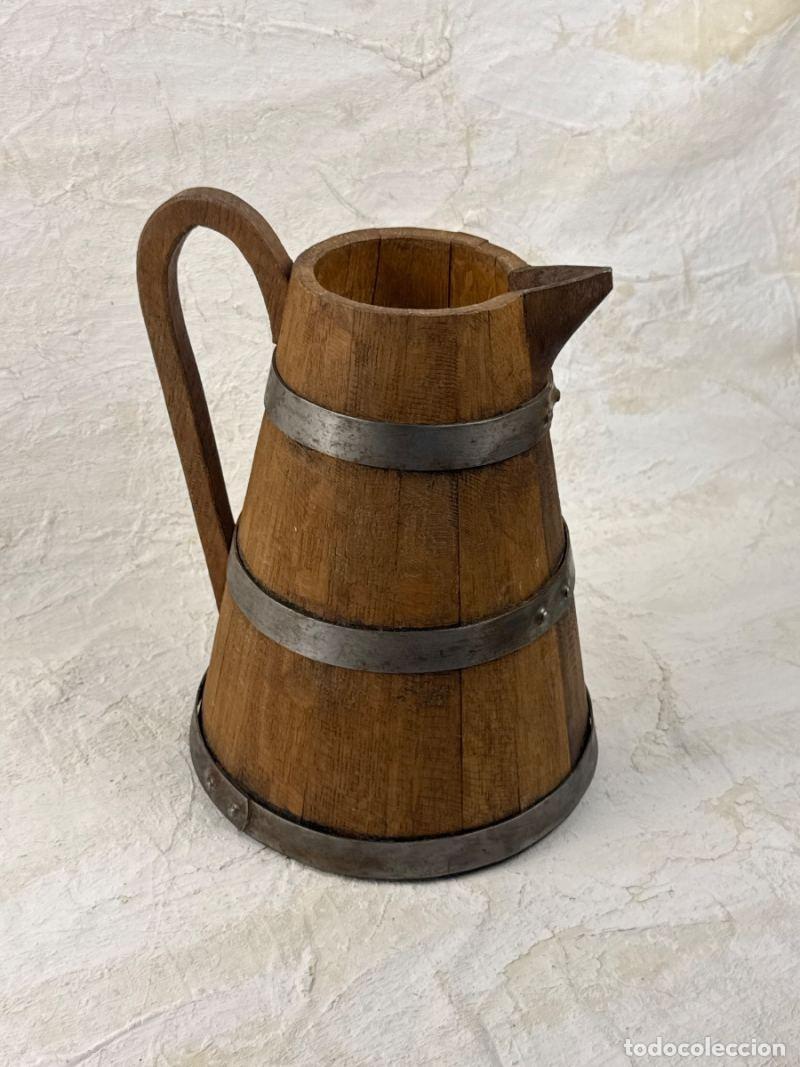 Coleccionismo: Jarra r&uacute;stica artesanal de madera y metal