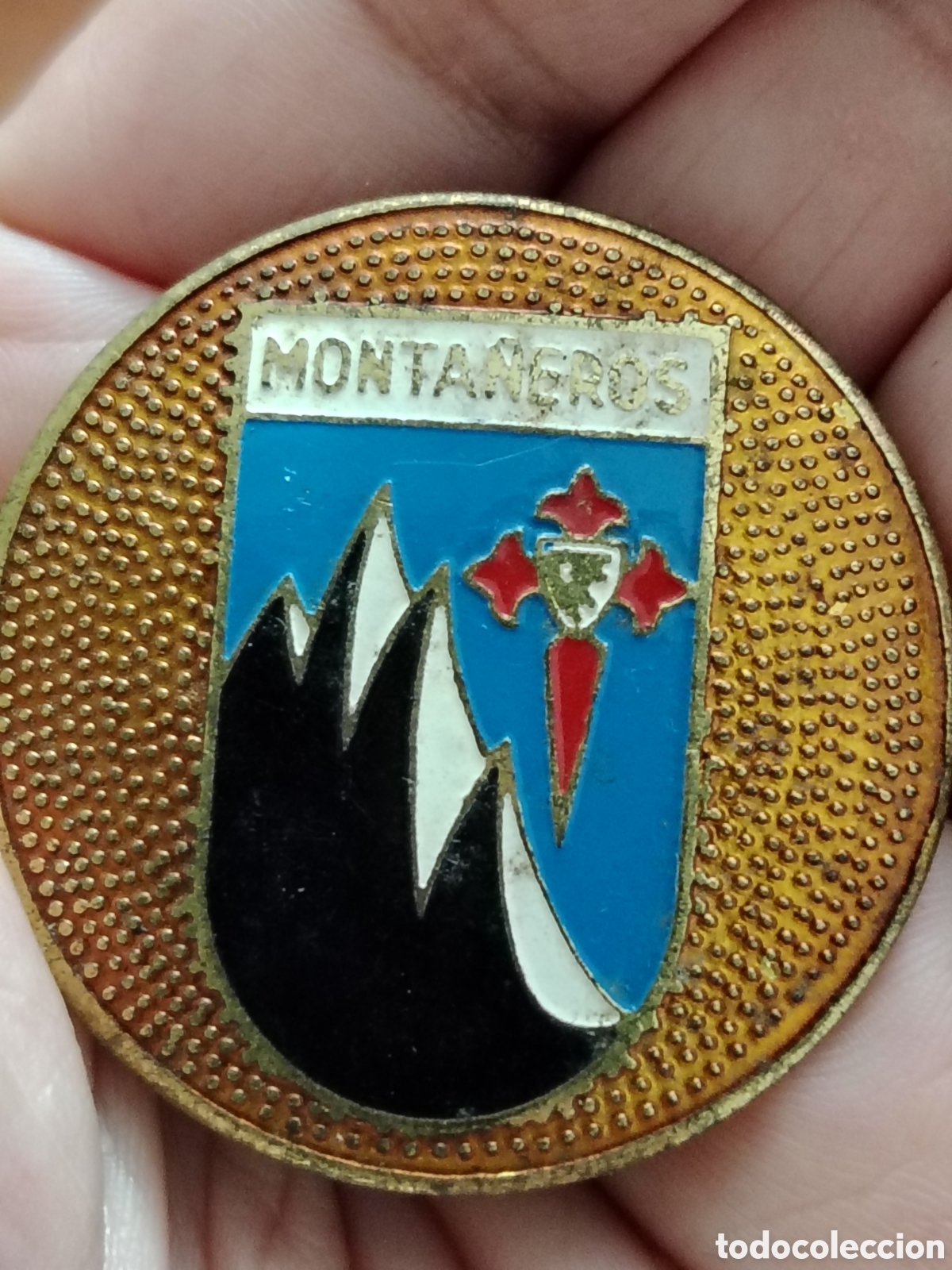 Coleccionismo: Chapa monta&ntilde;eros para moto vespa