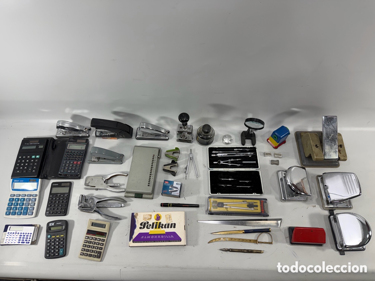 Sammeln: Lote material de oficina vintage &ndash; grapadoras, calculadoras, compases, perforadoras y accesorios