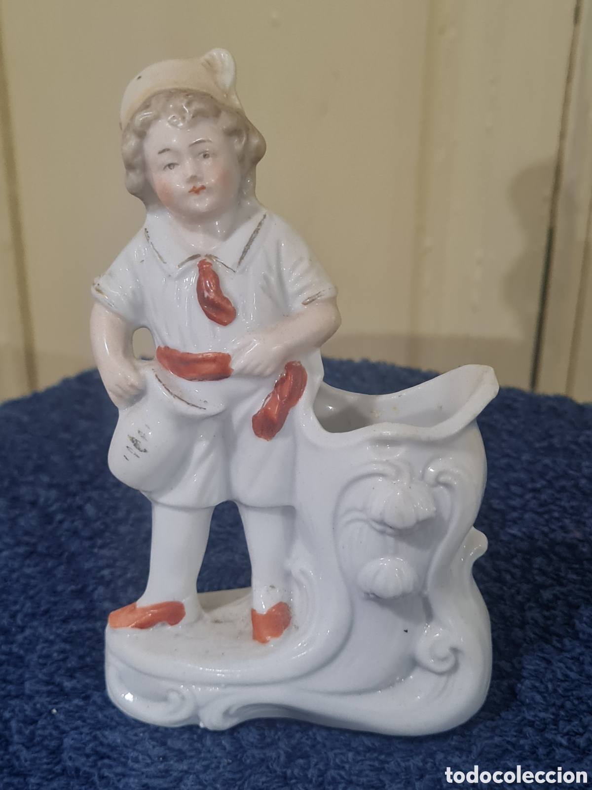 Coleccionismo: Porcelana antigua ni&ntilde;a con jarra