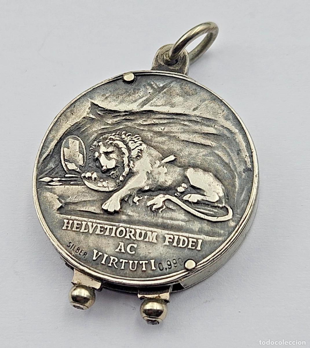 Coleccionismo: RARE COUPE CIGARE DANS MEDAILLE ARGENT WILHELM TELL HELVETIORUM FIDEI AC VIRTUTI