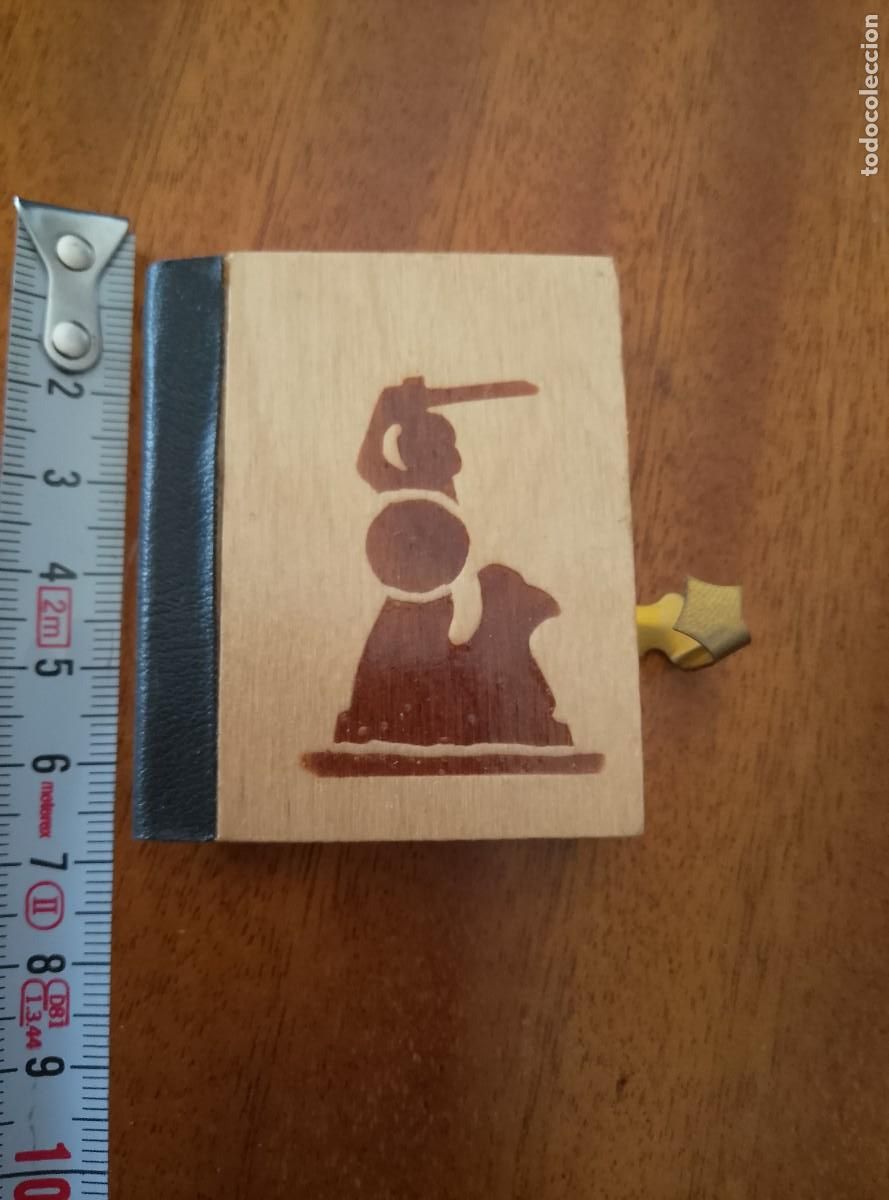 Colecionismo: Mini &aacute;lbum fotogr&aacute;fico desplegable. Recuerdo de Polonia, Formato mini libro de madera