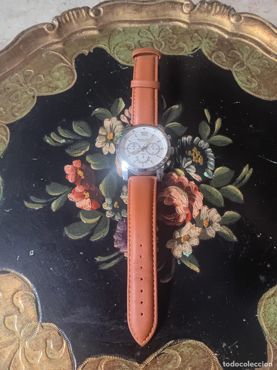 Coleccionismo: reloj cron&oacute;grafo de Massimo Dutti equipado con una correa de cuero marr&oacute;n de tono tostado y una eleg