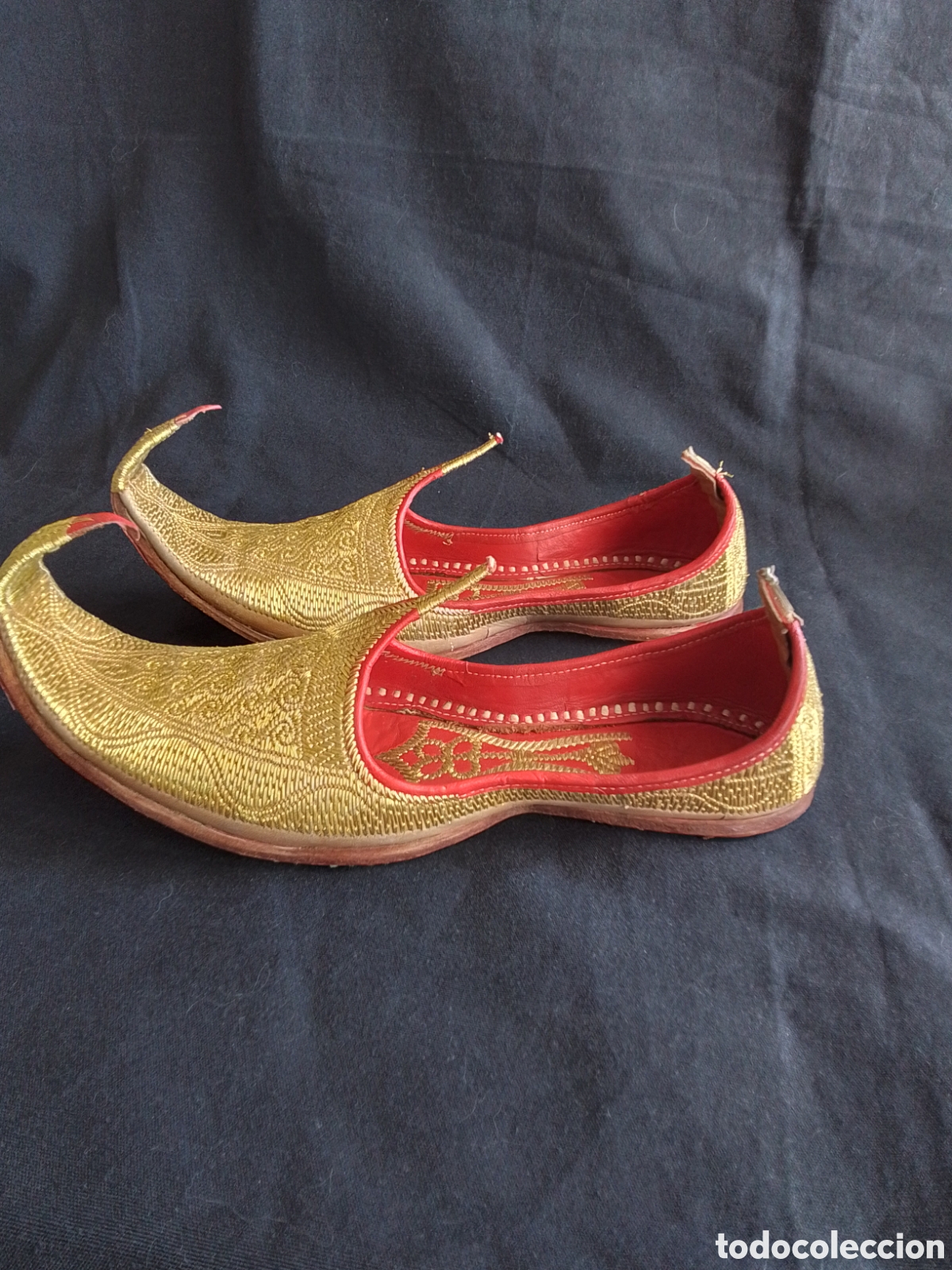 Coleccionismo: Zapatos de piel bordados de Pakist&aacute;n