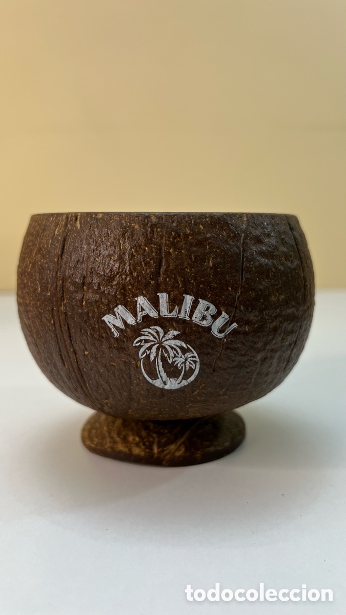 Coleccionismo: Copa Fabricada Con Un Coco Publicidad Malibu
