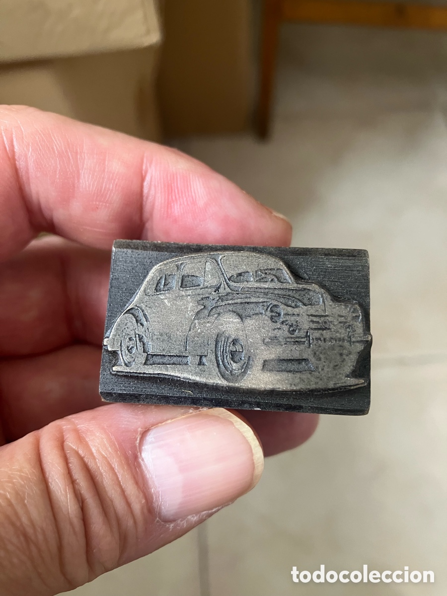 Coleccionismo: 4 cv Renault sello de imprenta