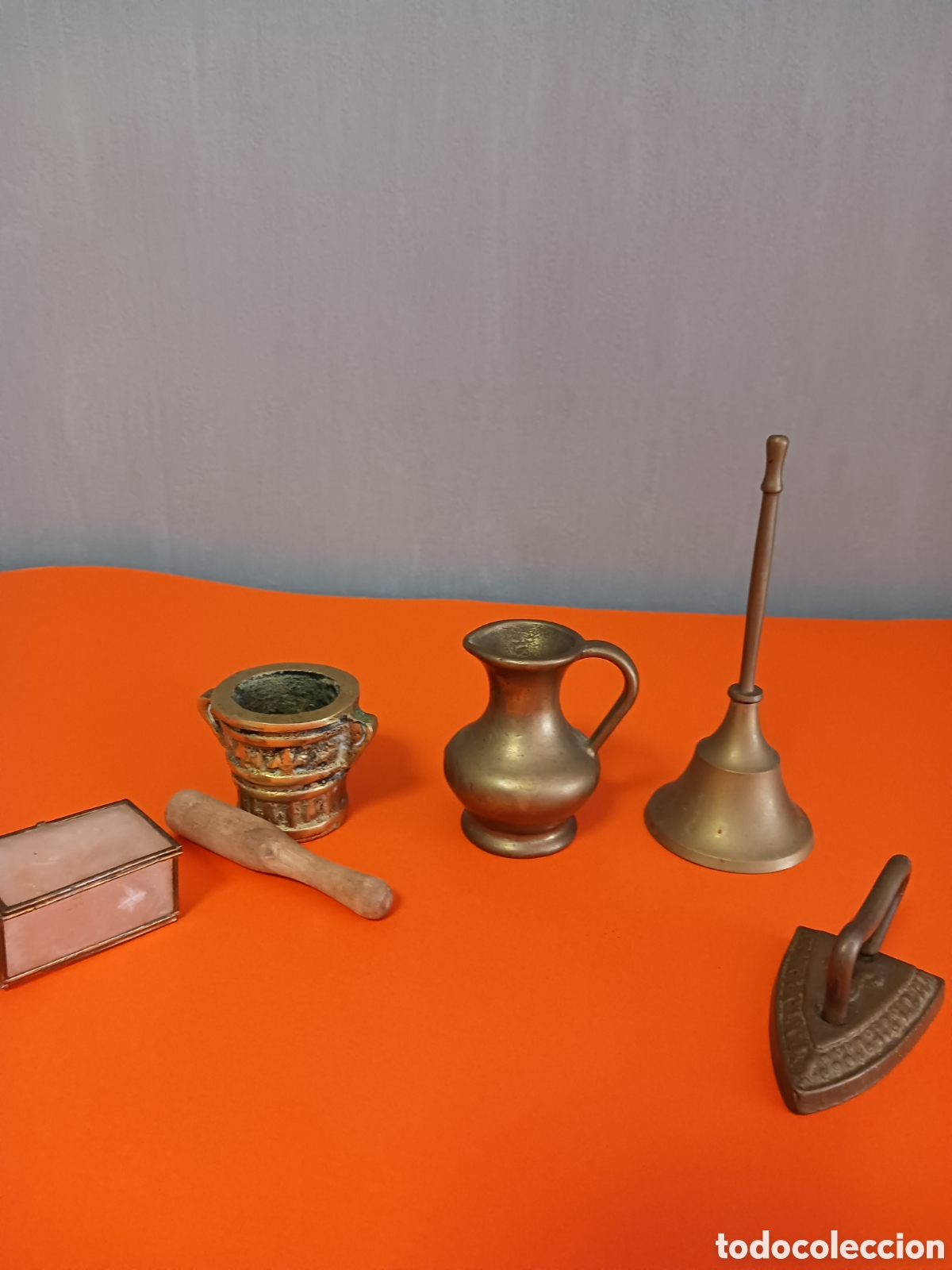Collectionnisme: Coleccion de miniaturas de bronce.
