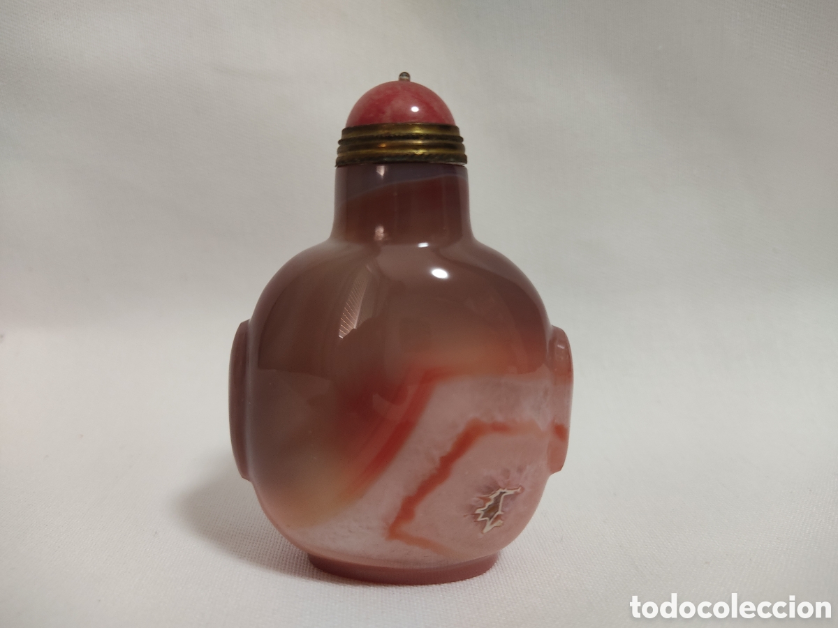Collecting: Preciosa Snuff Bottle - Tabaquera china de &Aacute;gata y cristaloide