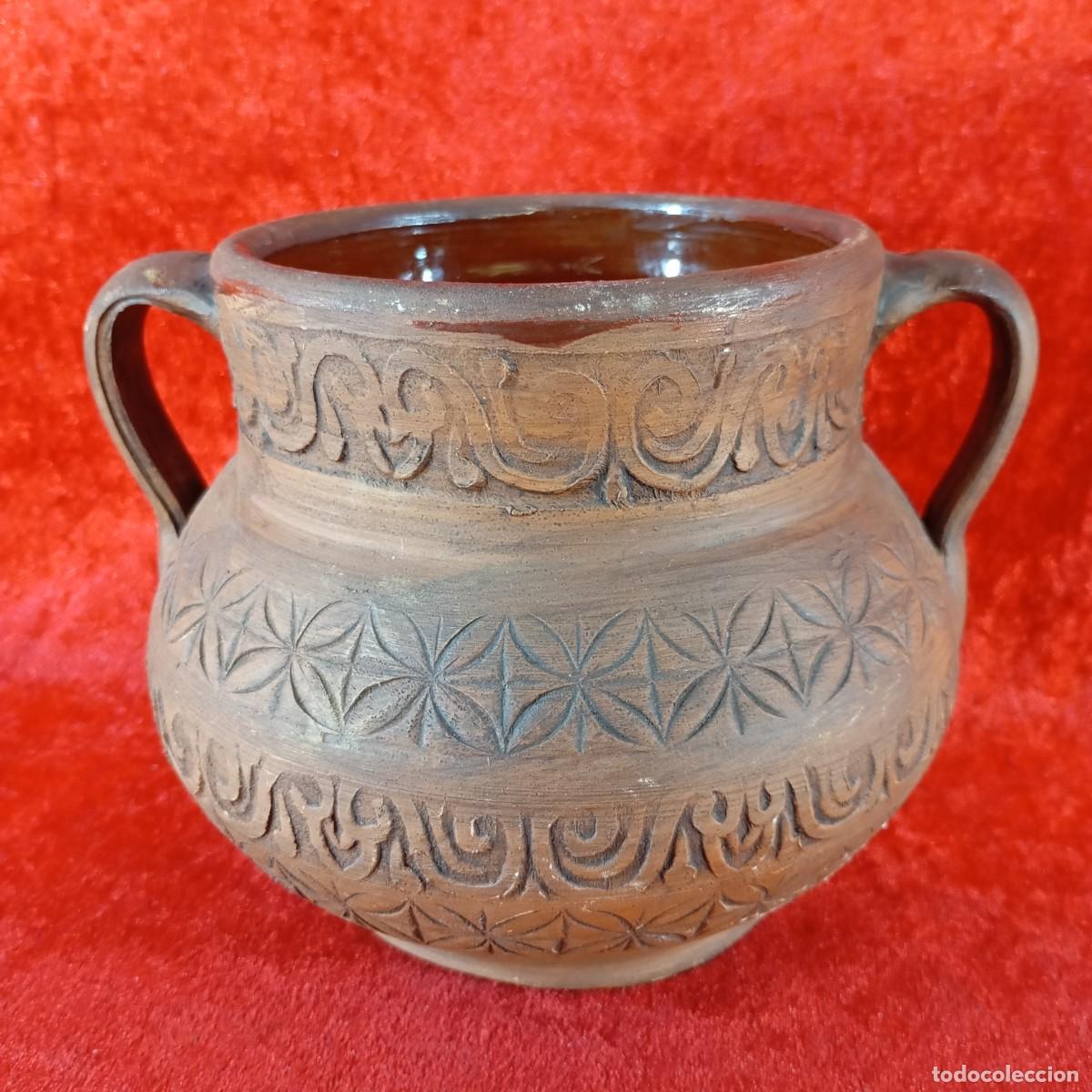 Coleccionismo: PRECIOSA OLLA DE TERRACOTA COCICA - HERRAMIENTA RURAL - TRABAJADA - PUNZONADA - 20 CM