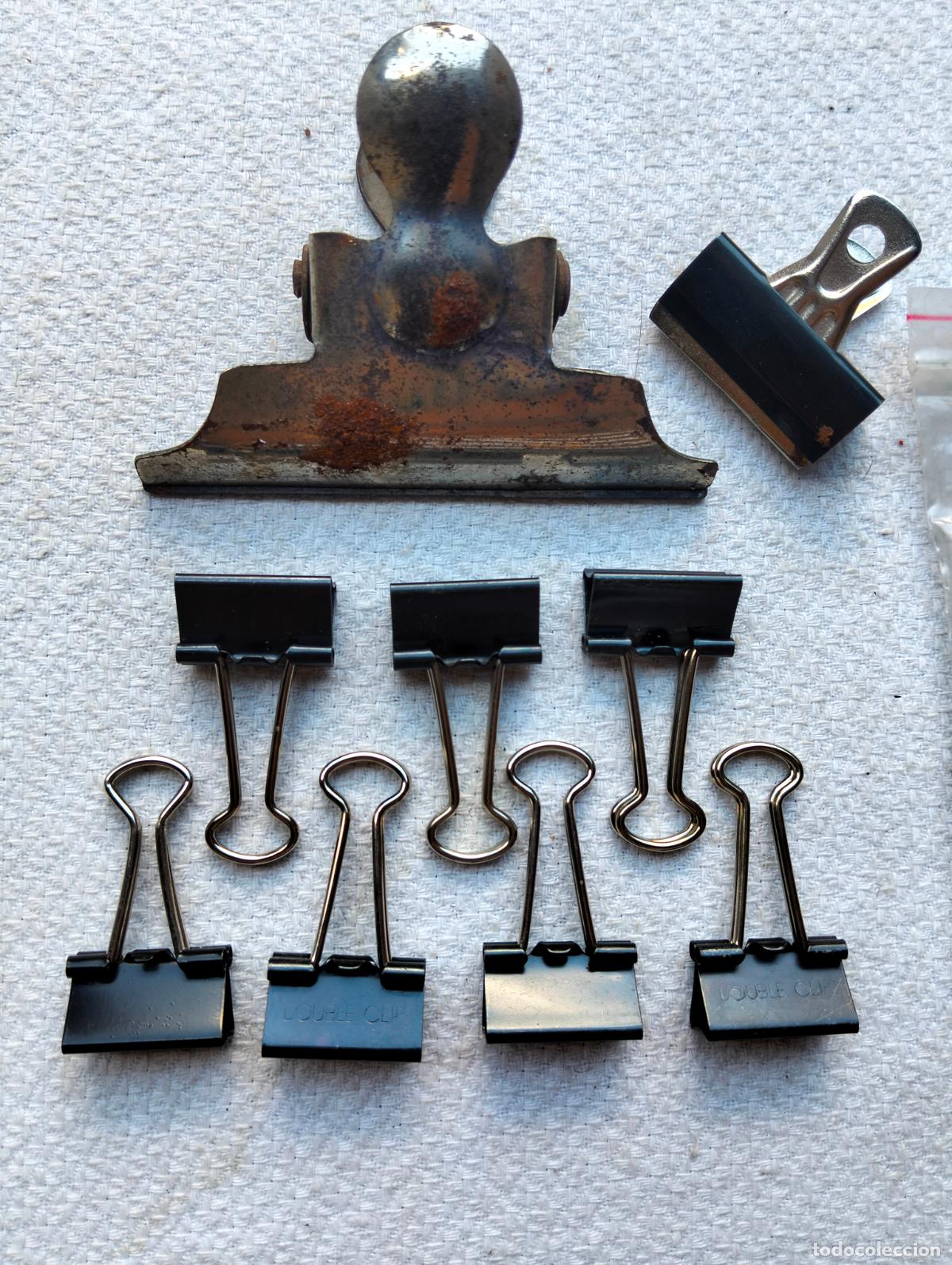 Sammeln: Lote utensilios pinzas de sujetar papel de metal vintage o antiguas papeler&iacute;a