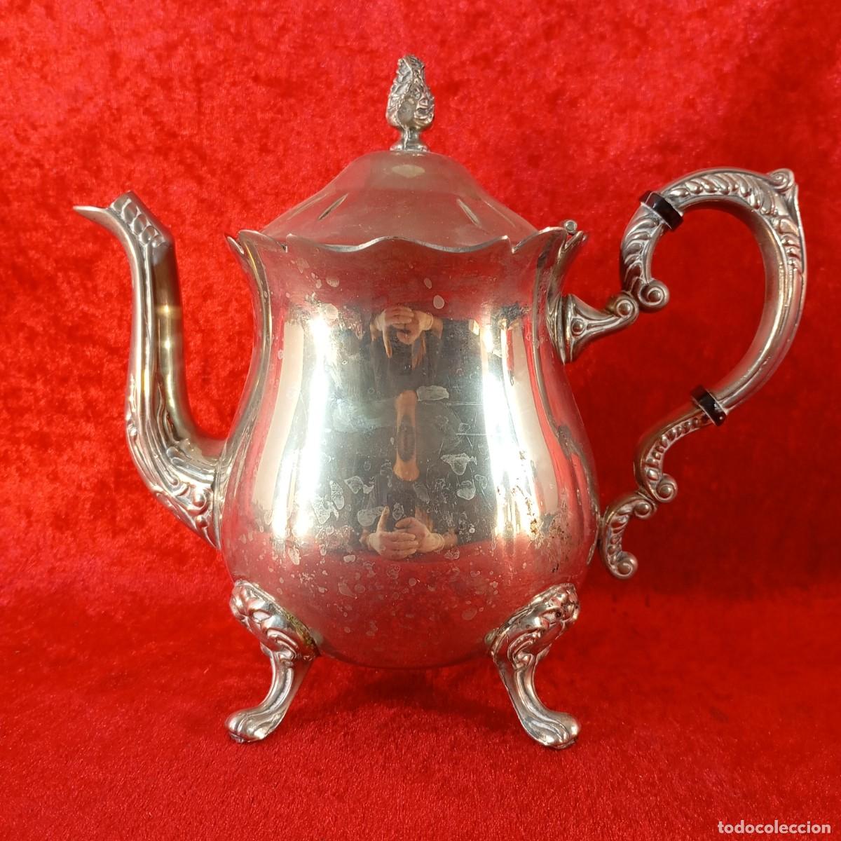 Coleccionismo: PRECIOSA CAFETERA O TETERA EN METAL - TRABAJADA - 23 X 19 CM