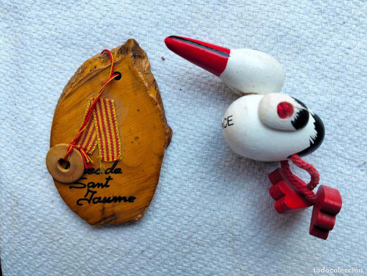 Collecting: Lote figura figurita de madera recuerdo de alsace p&aacute;jaro ave cigue&ntilde;a y peana sant jaume