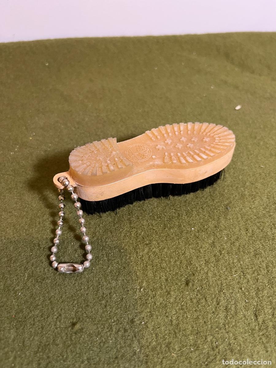 Coleccionismo: Cepillo Original TIMBERLAND Rubber Sole Brush Ref. 99907 &ndash; Forma de Suela &ndash; Con Etiqueta Original &ndash;