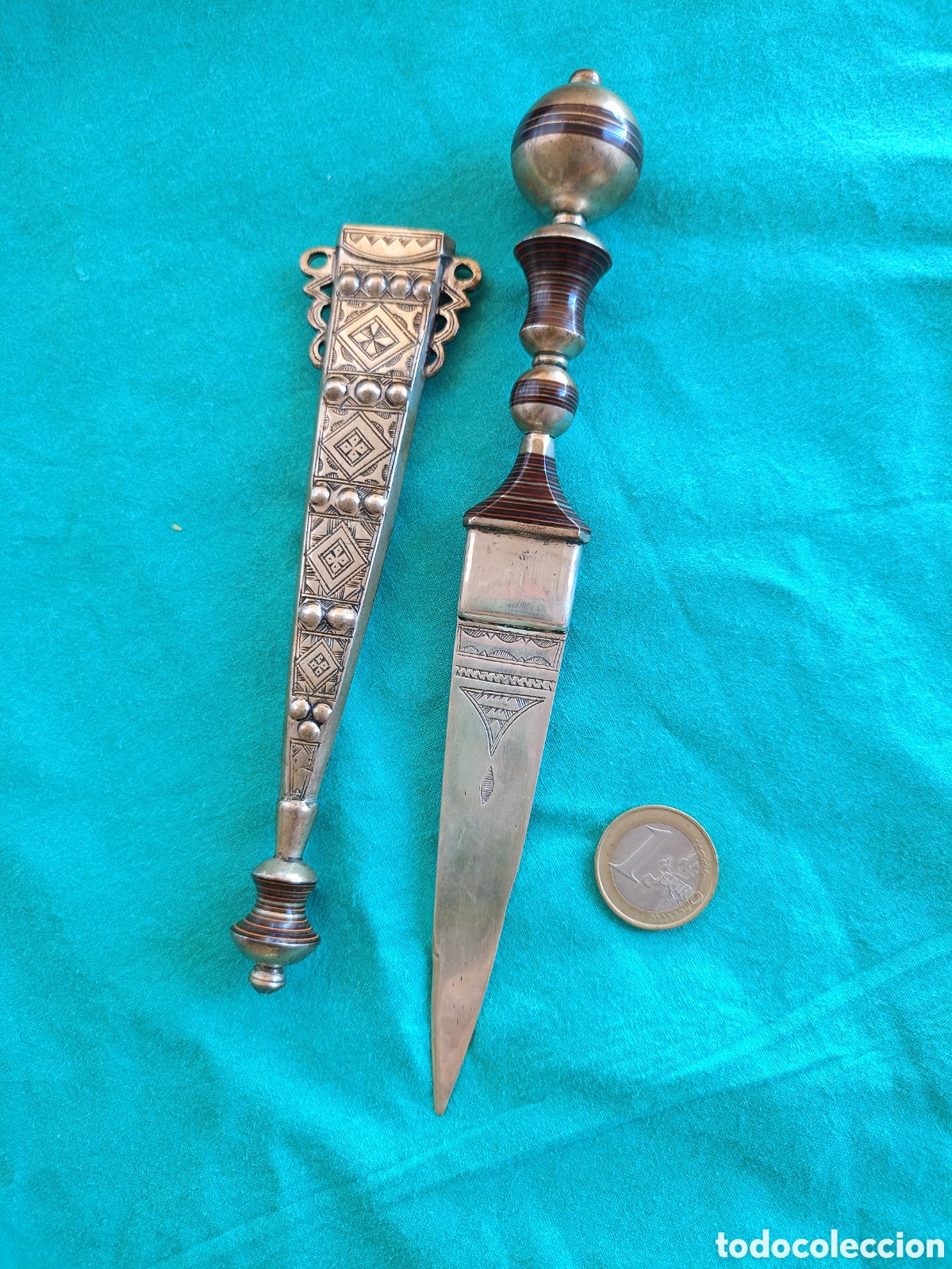 Coleccionismo: ESTUCHE CON LUJOSO CUCHILLO DAGA TUAREG