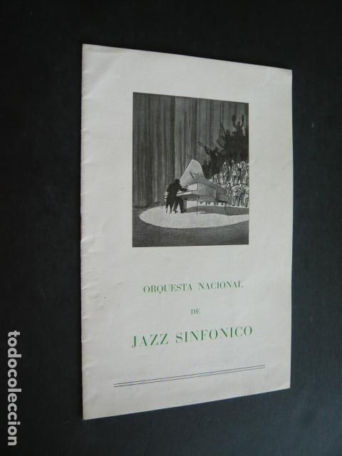Collecting paper: PROGRAMA ORQUESTA NACIONAL DE JAZZ SINFONICO ANTONIO MOYA FESTIVAL COLE PORTER