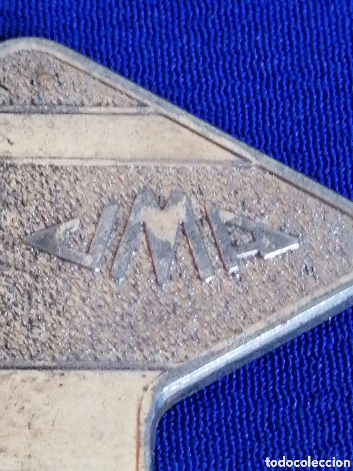 Coleccionismo: LLAVE PARA COCHE ANTIGUA - Foto 2