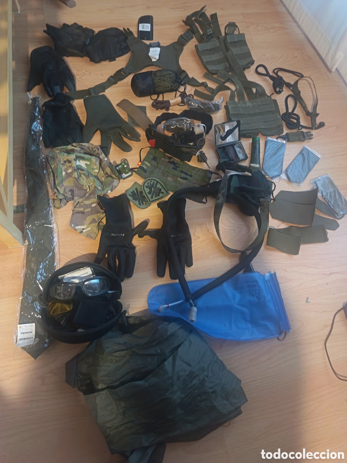 Coleccionismo: Gran lote de art&iacute;culos militares variados,nuevos y usados